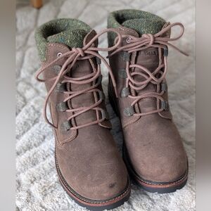 LL Bean Women's Brown Suede Boots - Size 8